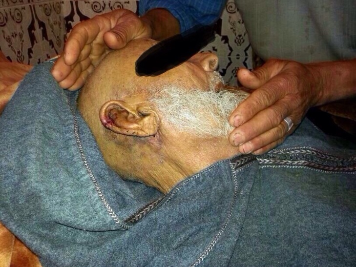 حصري: كش 24 تكشف عن تطورات جديدة في قضية الإعتداء على عجوزين نواحي إقليم الحوز + صور حصرية للضحيتين حصري: كش 24 تكشف عن تطورات جديدة في قضية الإعتداء على عجوزين نواحي إقليم الحوز + صور حصرية للضحيتين
