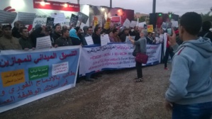 عاجل: وقفة احتجاجية للهيآت المقاطعة للمنتدى العالمي لحقوق الإنسان بمراكش + صور عاجل: وقفة احتجاجية للهيآت المقاطعة للمنتدى العالمي لحقوق الإنسان بمراكش + صور