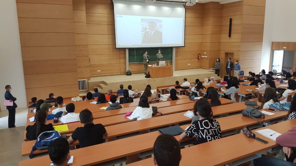 المتاجرة بالشواهد الجامعية..هل سيتم توسيع دائرة الأبحاث في قضية أستاذ جامعة أكادير؟