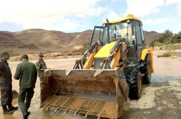 وزارة التجهيز تتجند لفتح المسالك الطرقية المغلقة بعد فيضانات الجنوب الشرقي