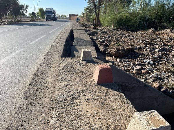 مطالب بضرورة إصلاح الطريق الرابطة بين مدارة الدار البيضاء وطريق اسفي بمراكش