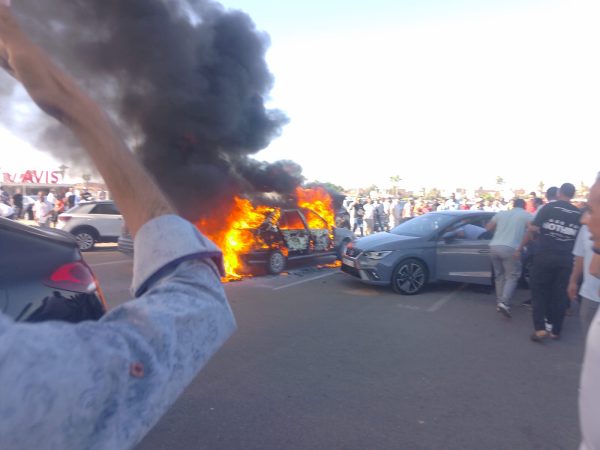 بالڤيديو.. حريق “باركينغ” مطار مراكش يثير هلع المواطنين