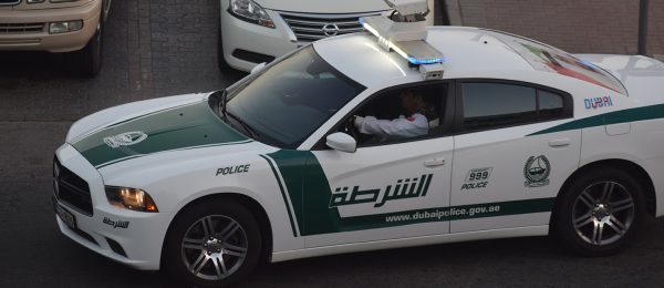 شرطة دبي تعتقل مواطنا برازيليا متورطا في عمليات احتيال