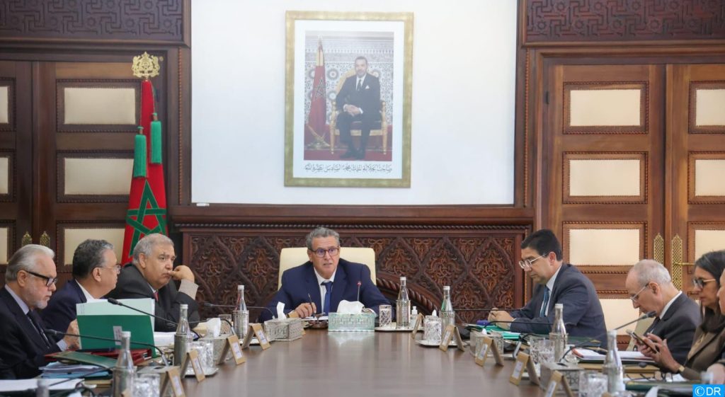 الحكومة تفتح ملف الصحافة وفيدرالية ناشري الصحف: فوجئنا بالمشاريع