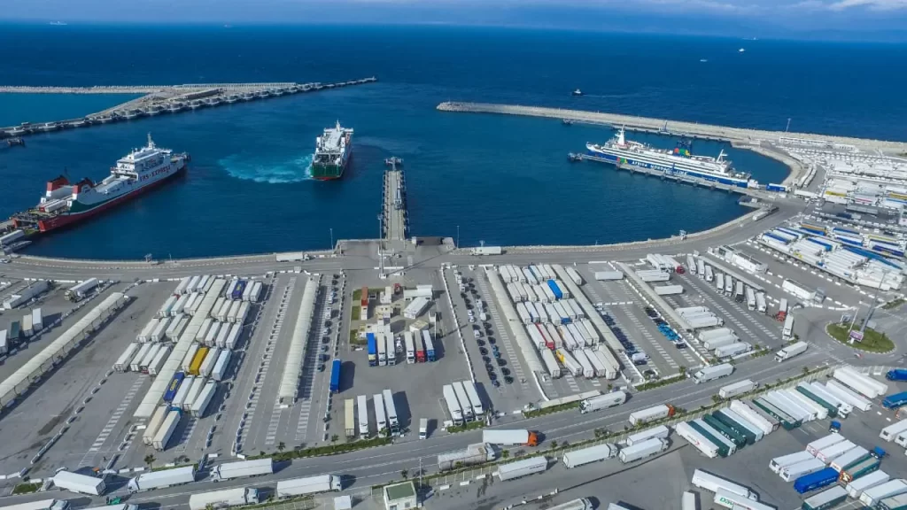 تقرير دولي : طنجة المتوسط ​​الثالث عالميا في مؤشر أداء موانئ الحاويات 2025