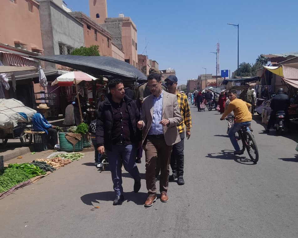 سلطات “سيبع” الجنوبي تشن حملة واسعة لتحرير الملك العام + صور