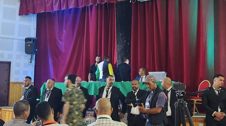 فوضى وتبادل اتهامات في جمع عام غير عادي لعصبة جهة فاس لكرة القدم