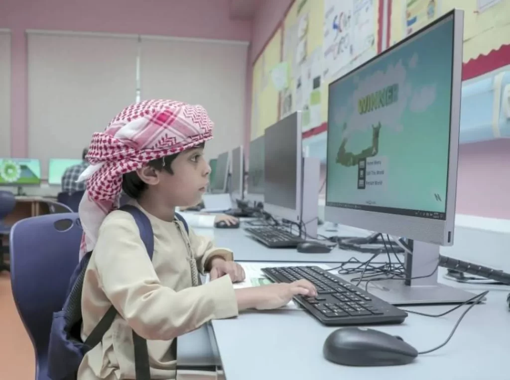 الإمارات تدرج مادة الذكاء الاصطناعي في كل مراحل التعليم