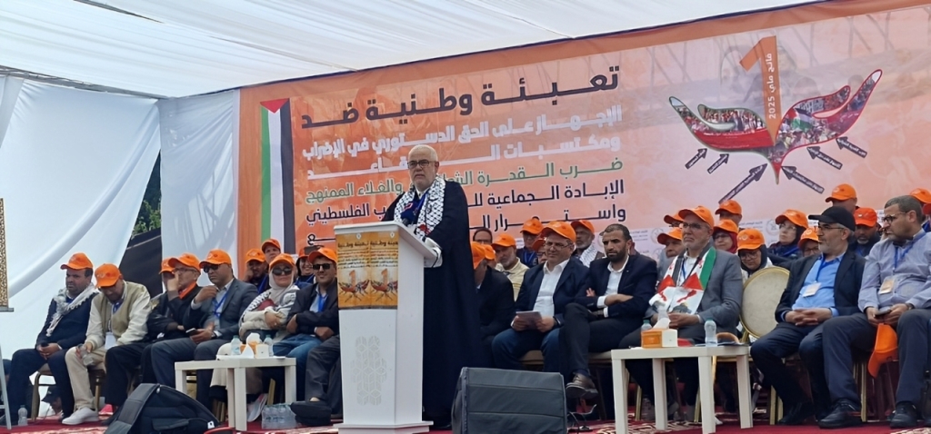 في تجمع نقابي..بنكيران ينعت منتقديه بـ”الميكروبات” ونقابات معارضة بـ”المرتزقة” ويصف ماكرون بـ”المذلول”