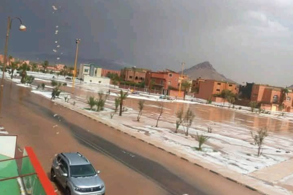 أمطار غير مسبوقة تغرق مدينة زاكورة