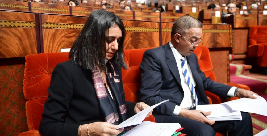 الحكومة تُضيف 1300 مليار سنتيم لميزانية 2025 لدعم شركات حكومية
