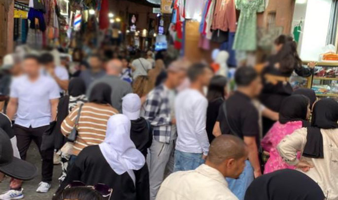 مطالب بتحرير ممر سياحي من احتلال الملك العام بمحيط جامع الفنا + صور