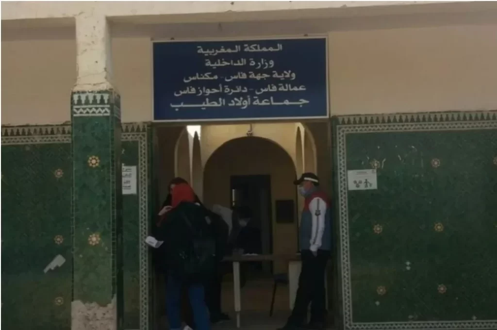 معركة أولاد الطيب.. حزب البام يهاجم حزب الأحرار ويتهمه بتأزيم المناخ السياسي