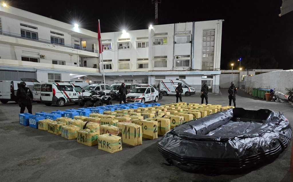 أولاد تايمة.. حجز أربعة أطنان و328 كيلوغراما من الشيرا داخل ضيعة فلاحية