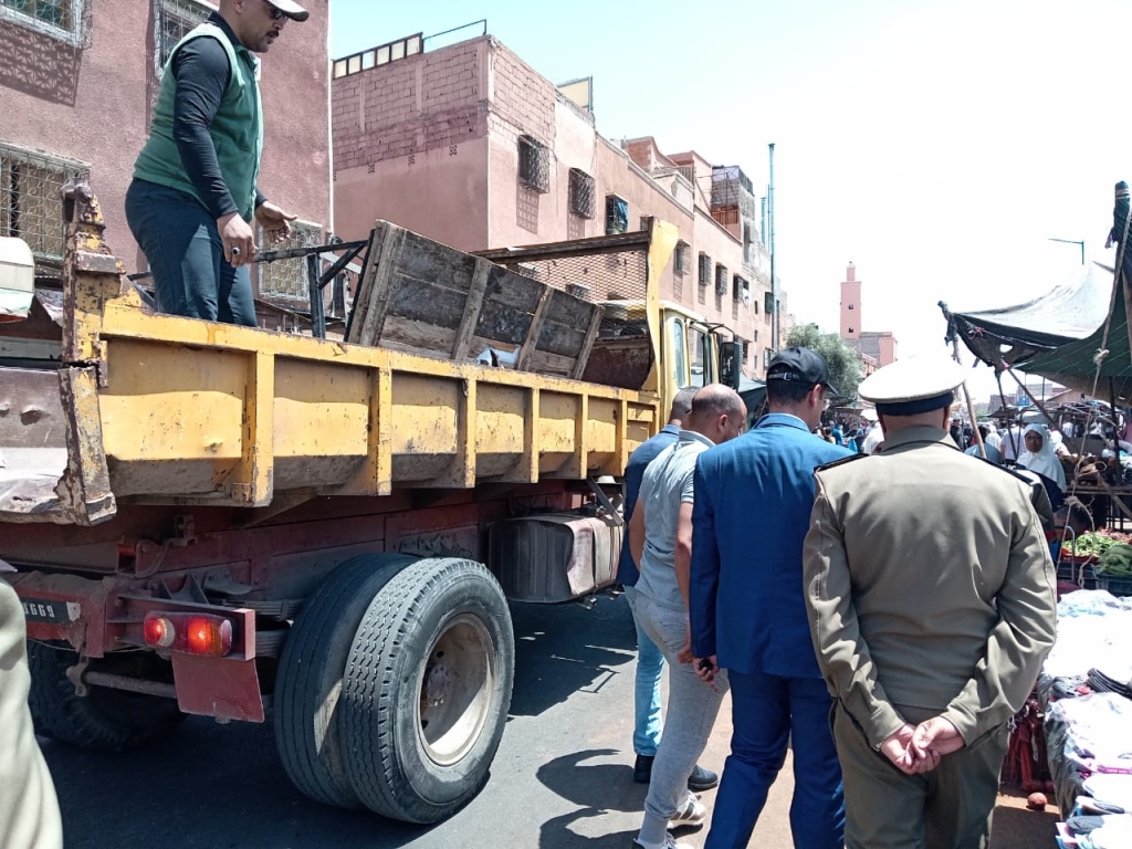 بالصور.. حجز عشرات الكيلوغرامات من الخضر والفواكه في حملة بمراكش