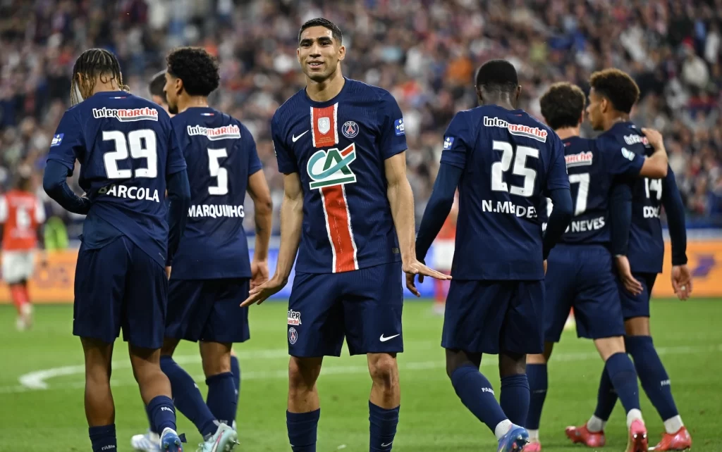 رونار: حكيمي أفضل لاعب في العالم في مركزه