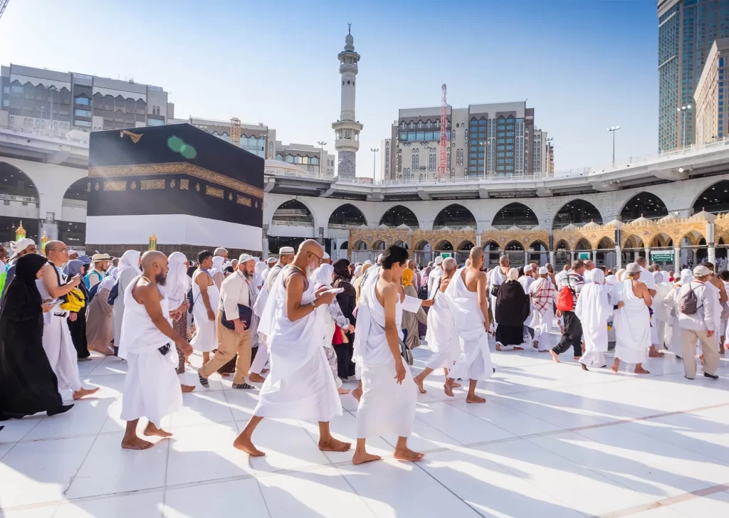 أمير المؤمنين للحجاج المغاربة: احرصوا على أداء مناسككم بأركانها وواجباتها وسننها ومستحباتها