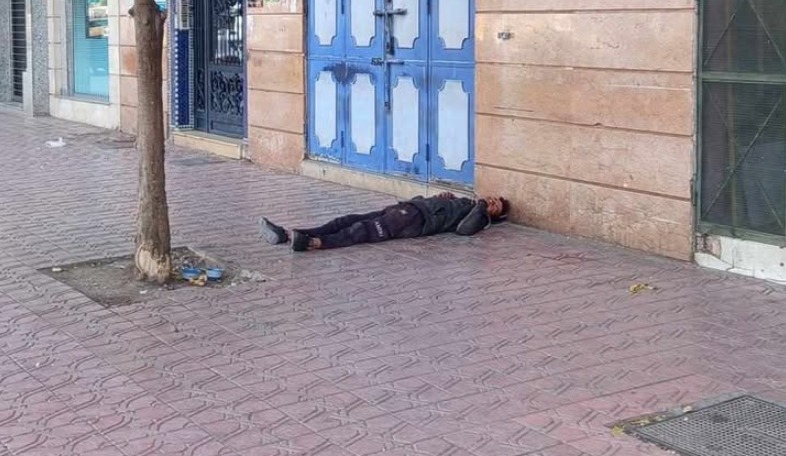 بعد تزايد اعدادهم.. من يتخلص من المتشردين كل ليلة في جنح الظلام بمراكش؟