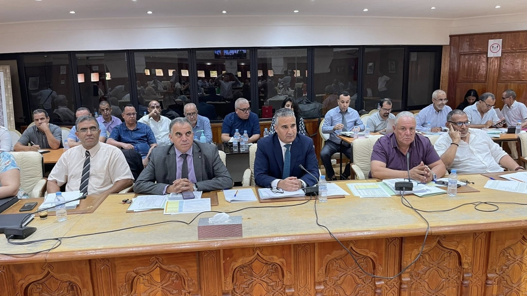 المصادقة على 5 نقاط من جدول اعمال الدورة الاستثنائية لجماعة مراكش وتأجيل نقطتين
