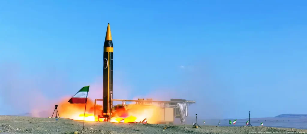إيران تستخدم صاروخ “خيبر” لأول مرة في ضرب إسرائيل