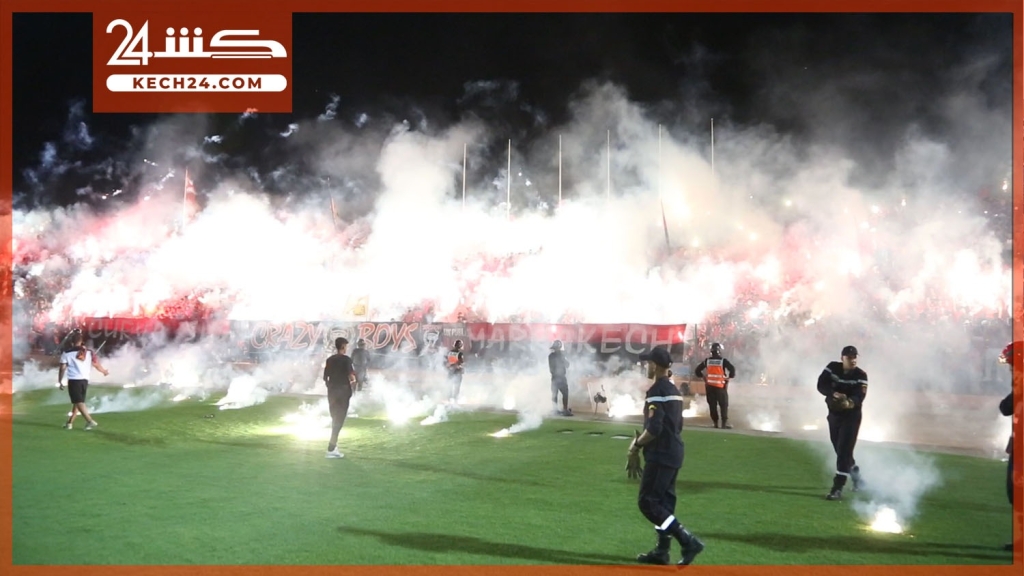 بالڤيديو.. الجماهير تنقذ ماء وجه الكوكب باحتفاليات مبهرة بملعب الحارثي