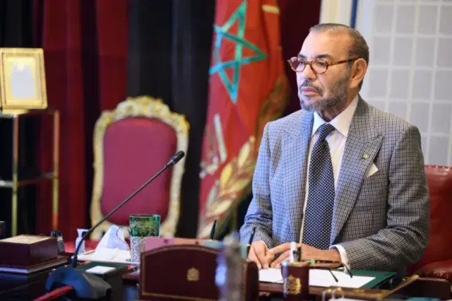 جلالة الملك يهنئ كارول نافروتسكي بمناسبة انتخابه رئيسا لجمهورية بولندا