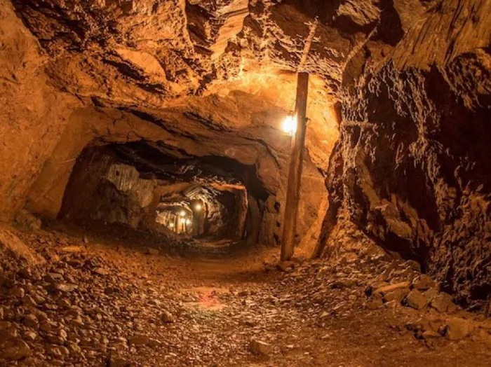 مصرع 12 شخصاً بانهيار منجم في الكونغو الديمقراطية