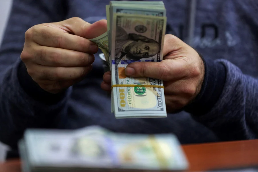 انخفاض تحويلات المغاربة المقيمين بالخارج