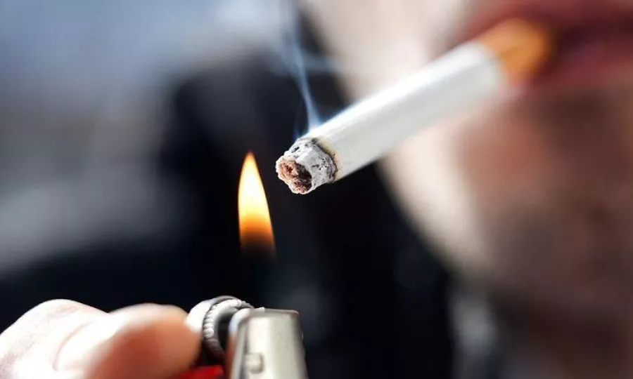 حقوقيون يحذرون عبر “كشـ24” من بيع السجائر للأطفال ويطالبون بحمايتهم من الإدمان