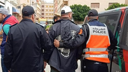 من ضمنهم سيدتان.. توقيف 6 أشخاص بتهمة حيازة وترويج المخدرات وحجز سلاح ناري