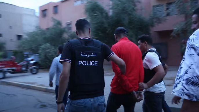 حجز كمية من المخدرات ومسروقات بالجملة بعد توقيف مجرم عشريني بمراكش