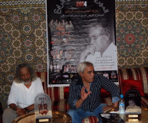 تكريم محمد البختي مؤسس مجموعة لمشاهب في الدورة 4 من المهرجان الغيواني بمراكش
