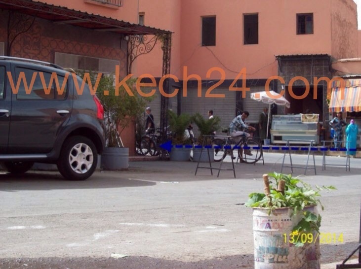 رياض العروس بمراكش يئن تحت وطأة الإحتلال...مموني حفلات وسيكليس يوسعون أنشطتهم على حساب الملك العام رياض العروس بمراكش يئن تحت وطأة الإحتلال...مموني حفلات وسيكليس يوسعون أنشطتهم على حساب الملك العام
