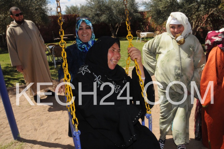 رابطة الإخلاص لجمعيات الفضاءات التجارية والمهنية لجامع الفنا ومحيطها ترسم الفرحة على محيا نزلاء دار البر والإحسان بمراكش رابطة الإخلاص لجمعيات الفضاءات التجارية والمهنية لجامع الفنا ومحيطها ترسم الفرحة على محيا نزلاء دار البر والإحسان بمراكش