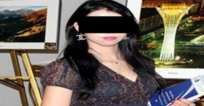 هكذا كانت ممثلة مصرية وصديقتها المغربية تستدرجان أثرياء الخليج عبر الأنترنت لممارسة الجنس معهما مقابل 1000 دولار للساعة + صور هكذا كانت ممثلة مصرية وصديقتها المغربية تستدرجان أثرياء الخليج عبر الأنترنت لممارسة الجنس معهما مقابل 1000 دولار للساعة + صور
