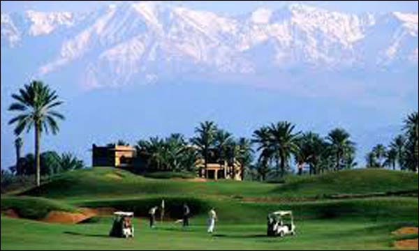 مسالك الغولف المغربية وخاصة بمراكش تحظى بإعجاب المحترفين البريطانيين في هذه الرياضة