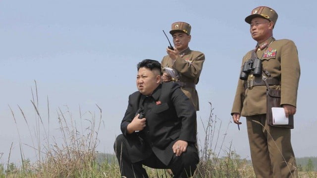 كوريا الشمالية تتحدى المنتظم الدولي وتطلق صاروخا بعيد المدى