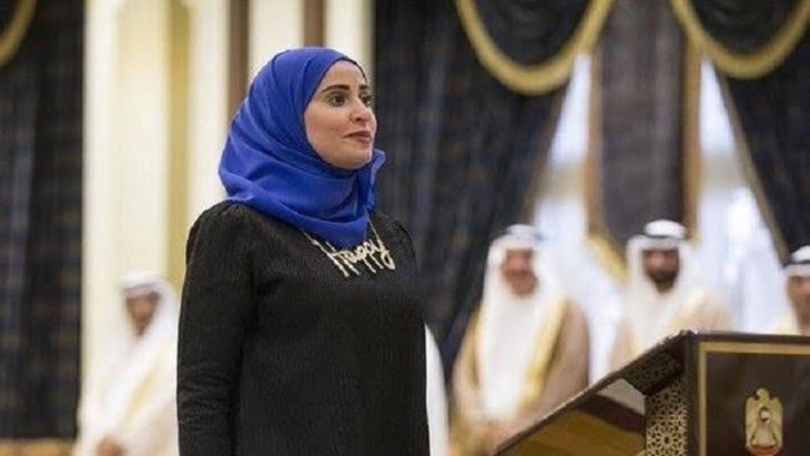 وزيرة السعادة تبدأ مهامها في الإمارات العربية المتحدة