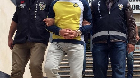اعتقال اثنين من المشتبه بهم في التفجيرات الارهابية بمطار أتاتورك بتركيا