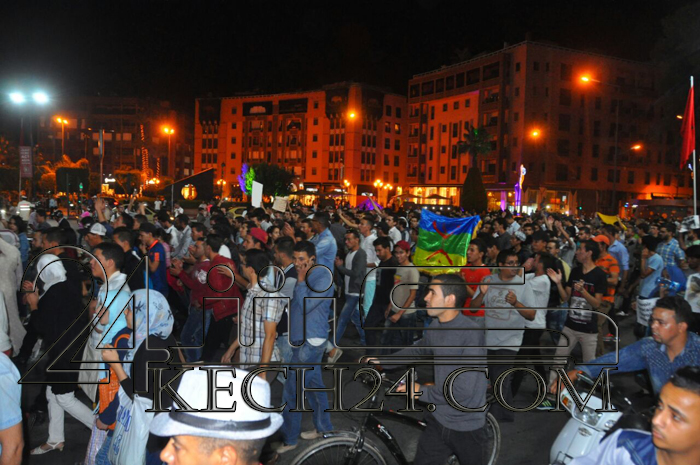 عاجل : حشود كبيرة من المواطنين تعبر عن غضبها من بشاعة تصفية بائع السمك في مسيرة بمراكش + صور