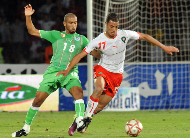 هكذا تم تهديد لاعب جزائري بالسجن إذا كرر أخطاء مبارة مراكش أمام المغرب