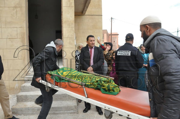 بالصور: وصول جثامين ضحايا فاجعة سيدي يوسف بمراكش لمسجد الخير قبل تشييع جنازتهم