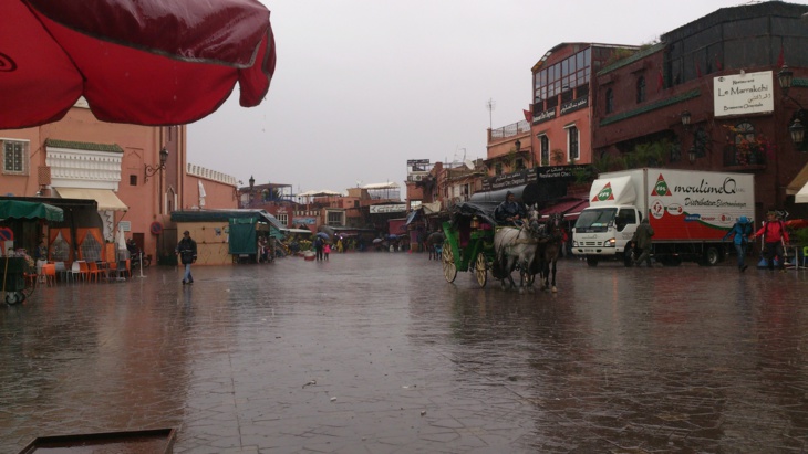 نشرة خاصة .. أمطار رعدية معتدلة إلى قوية محليا بالعديد من أقاليم المملكة