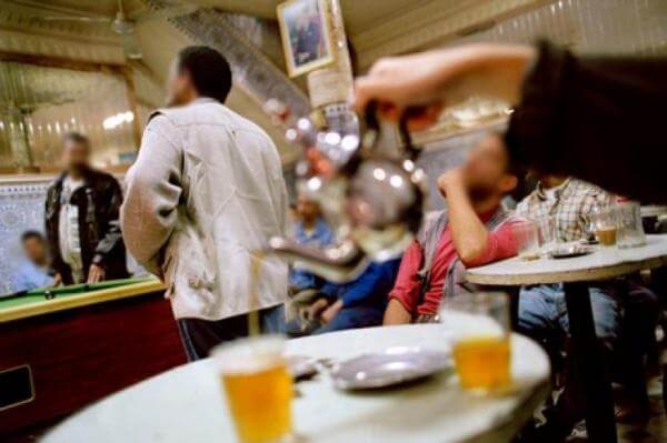 عاجل : السلطات تُقرر إغلاق المقاهي والمطاعم ابتداء من الـ 8 ليلا بفاس 