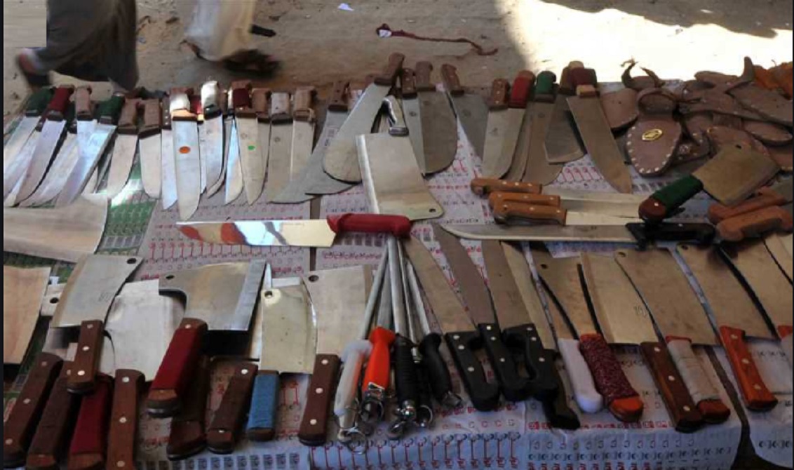 إزدهار تجارة الاسلحة البيضاء قبيل العيد يثير المخاوف بمراكش Kech24 Maroc News ك شـ24 جريدة إلكترونية مغربية